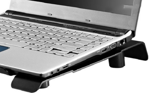 nên dùng đế tản nhiệt cho laptop