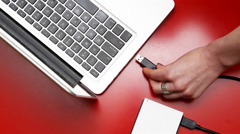 Lưu ý khi sử dụng để tránh chai pin laptop 4